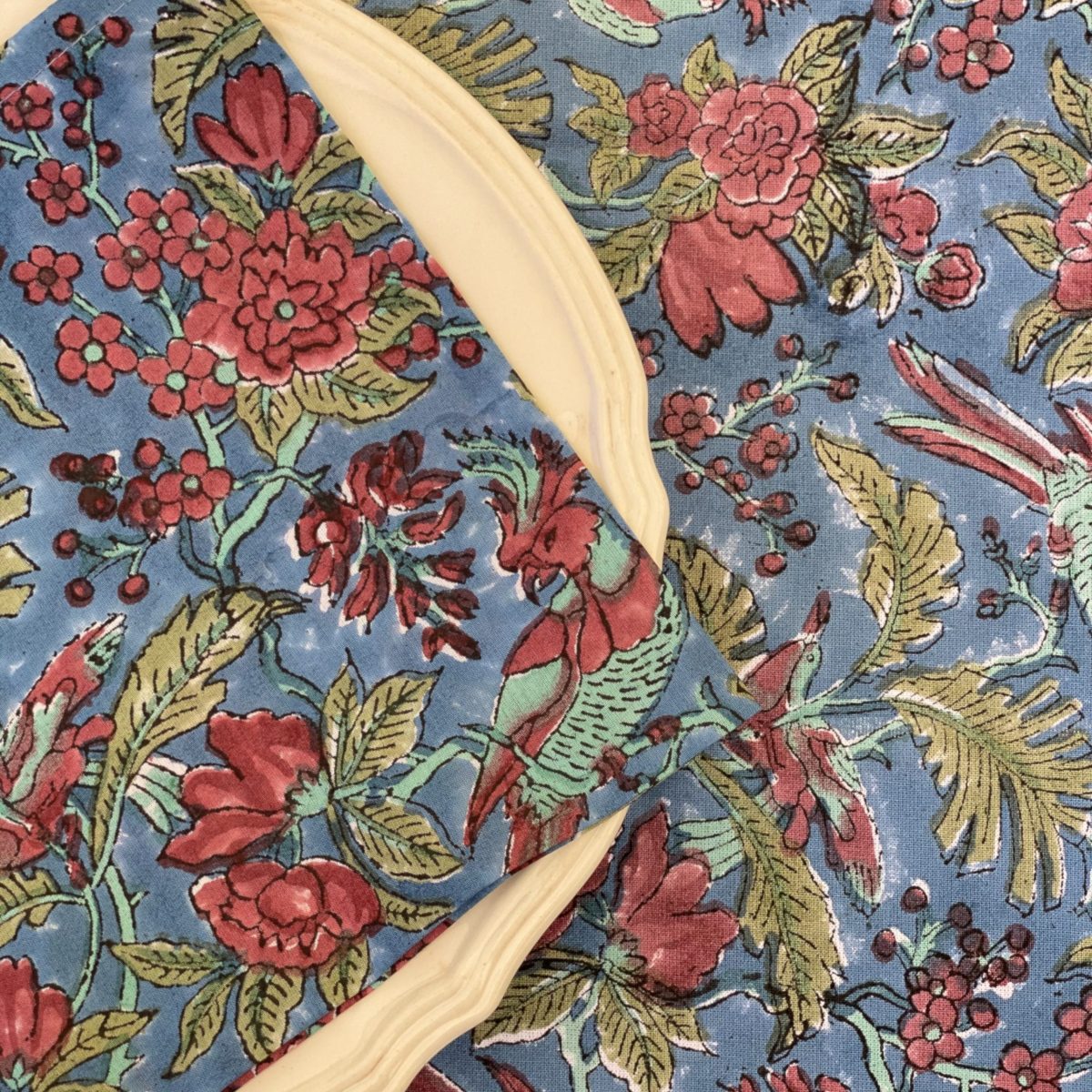 Mantel azul pájaro