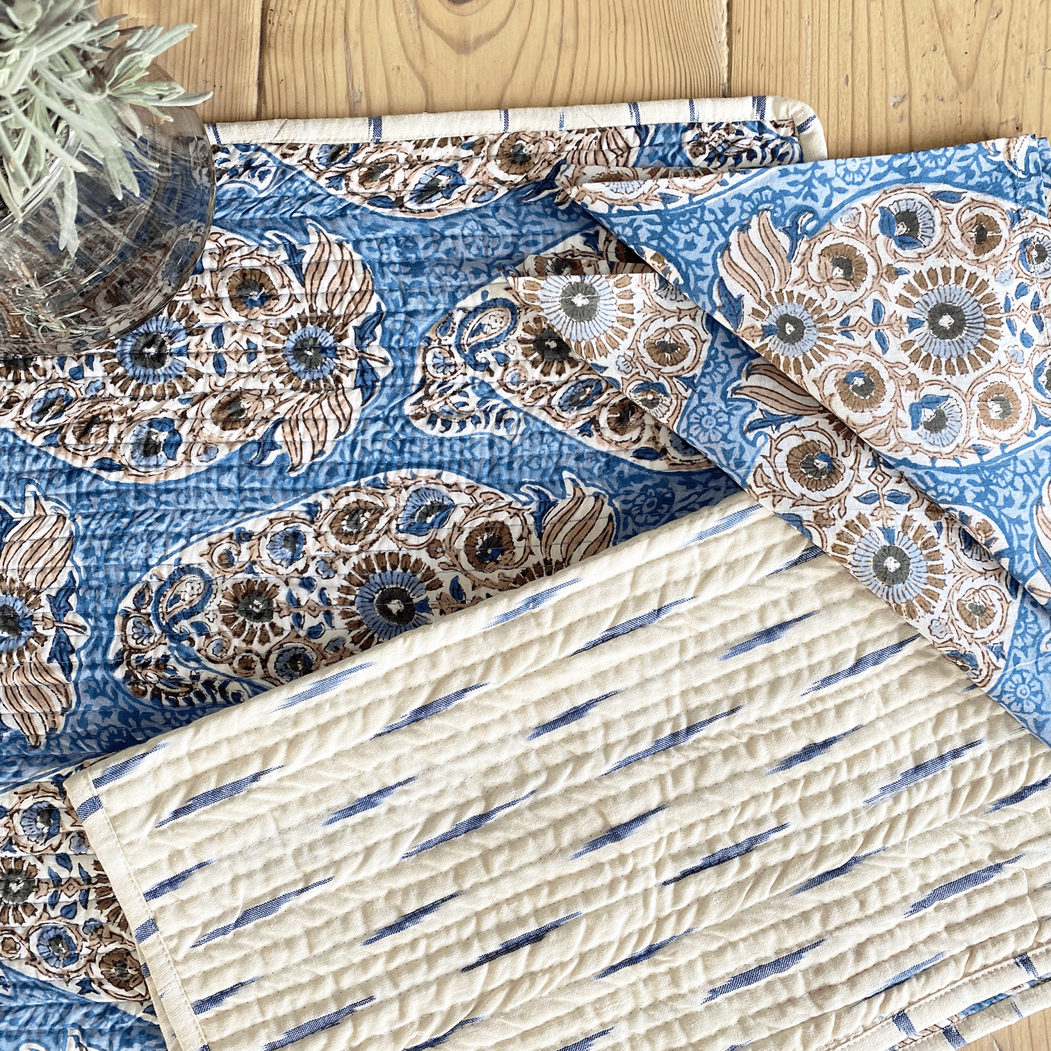 Individual y servilleta Ikat beige
